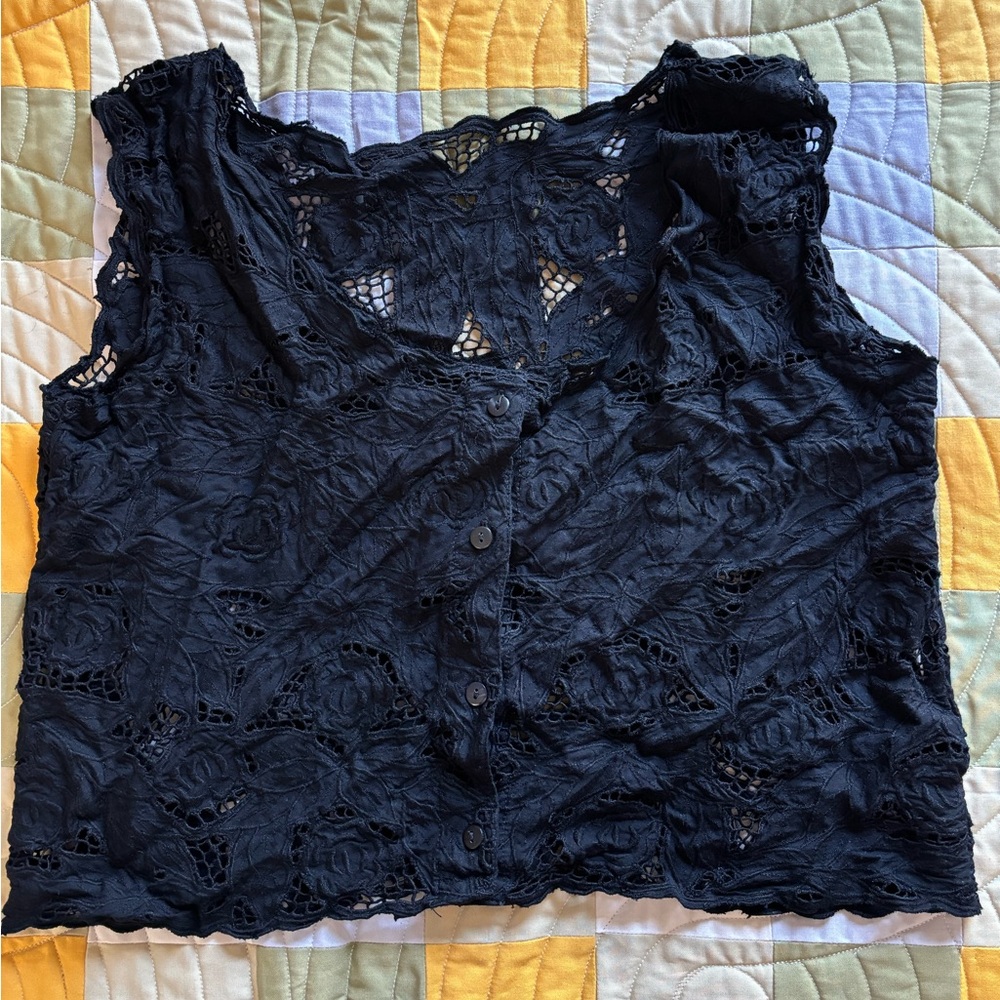Vintage Eyelet Button up Tank